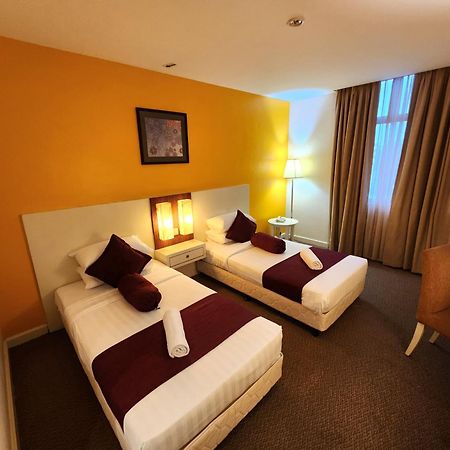 The Grand Puteri Hotel Куала Теренгану Екстериор снимка