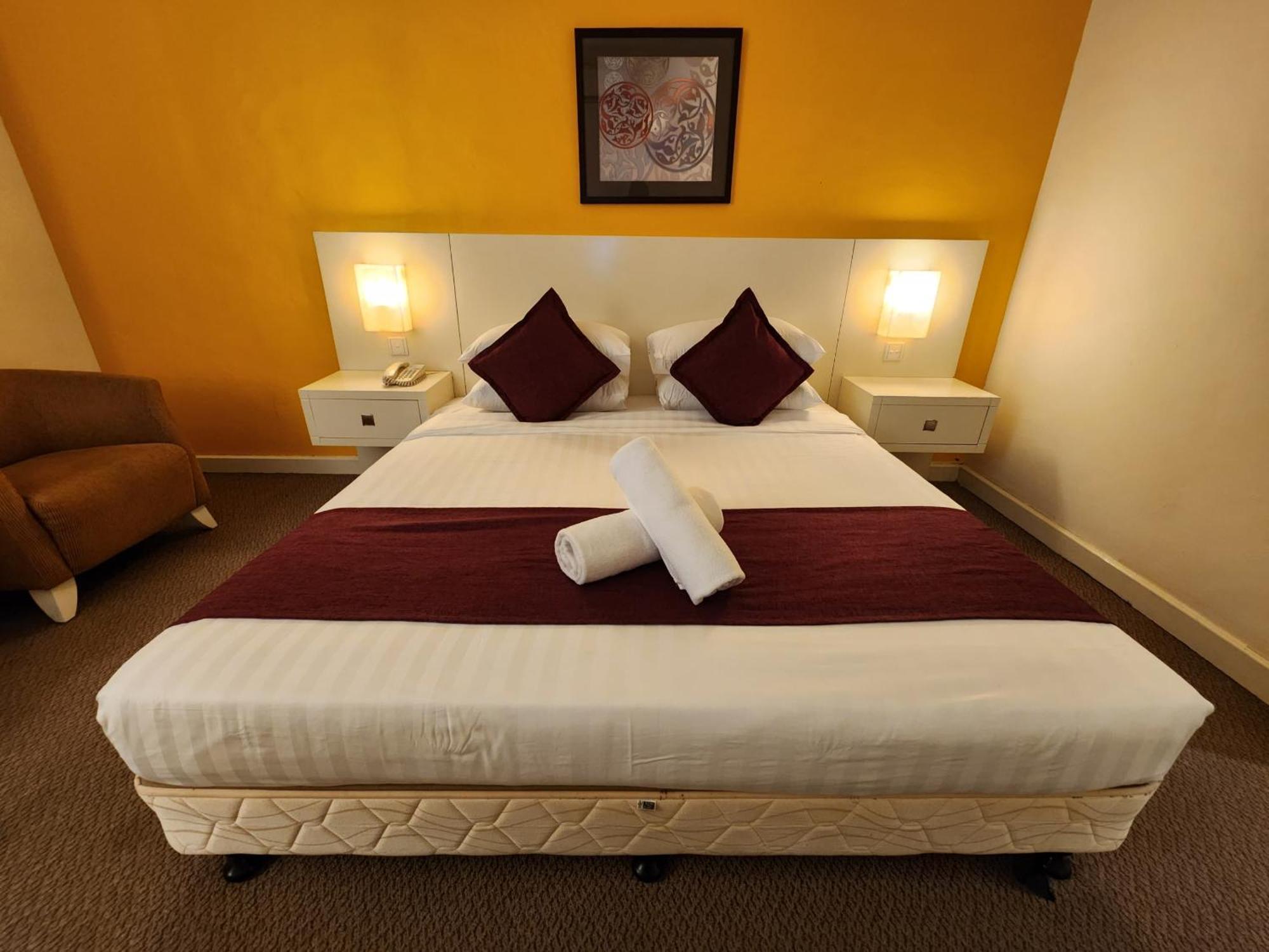 The Grand Puteri Hotel Куала Теренгану Екстериор снимка