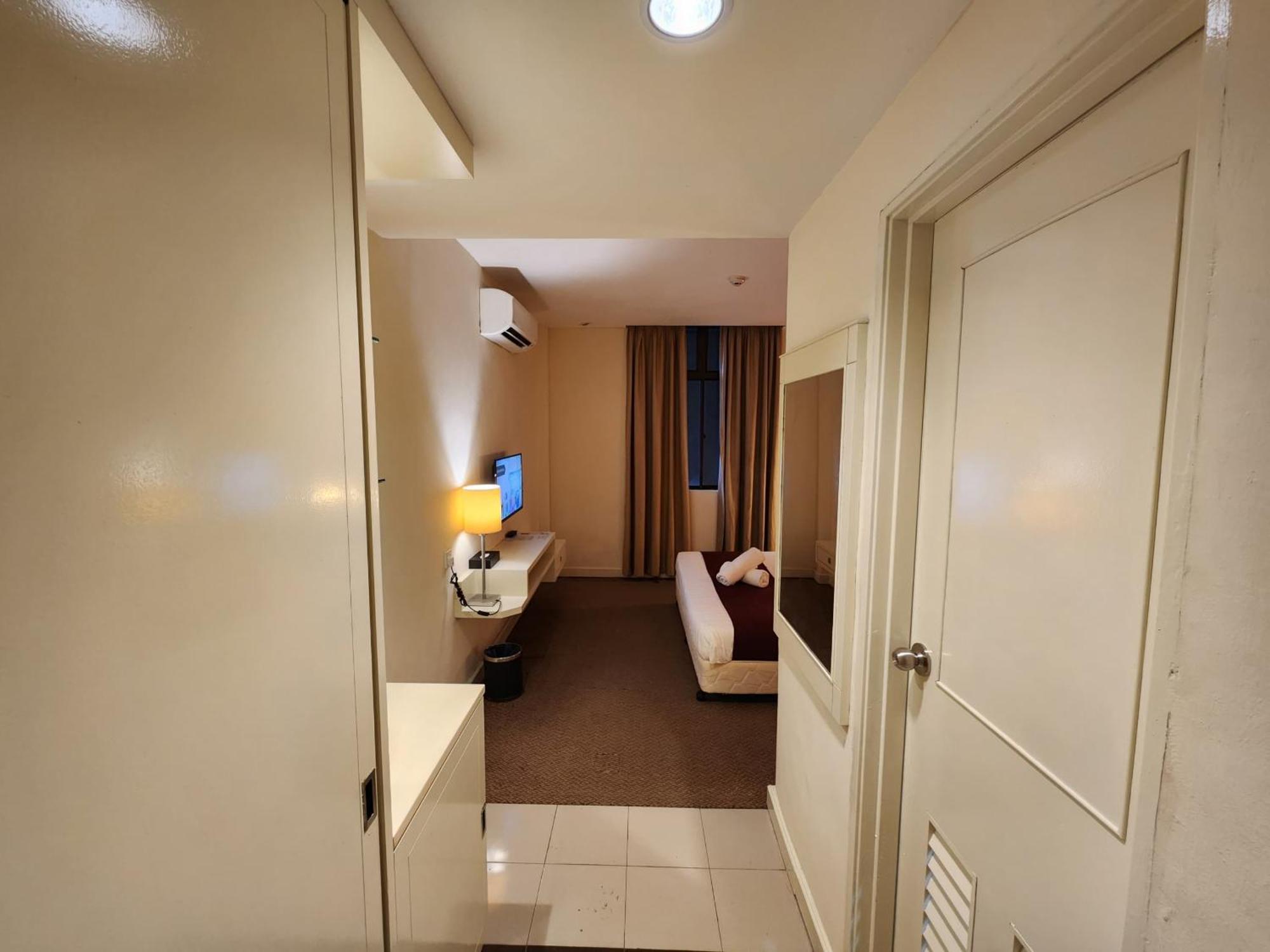 The Grand Puteri Hotel Куала Теренгану Екстериор снимка