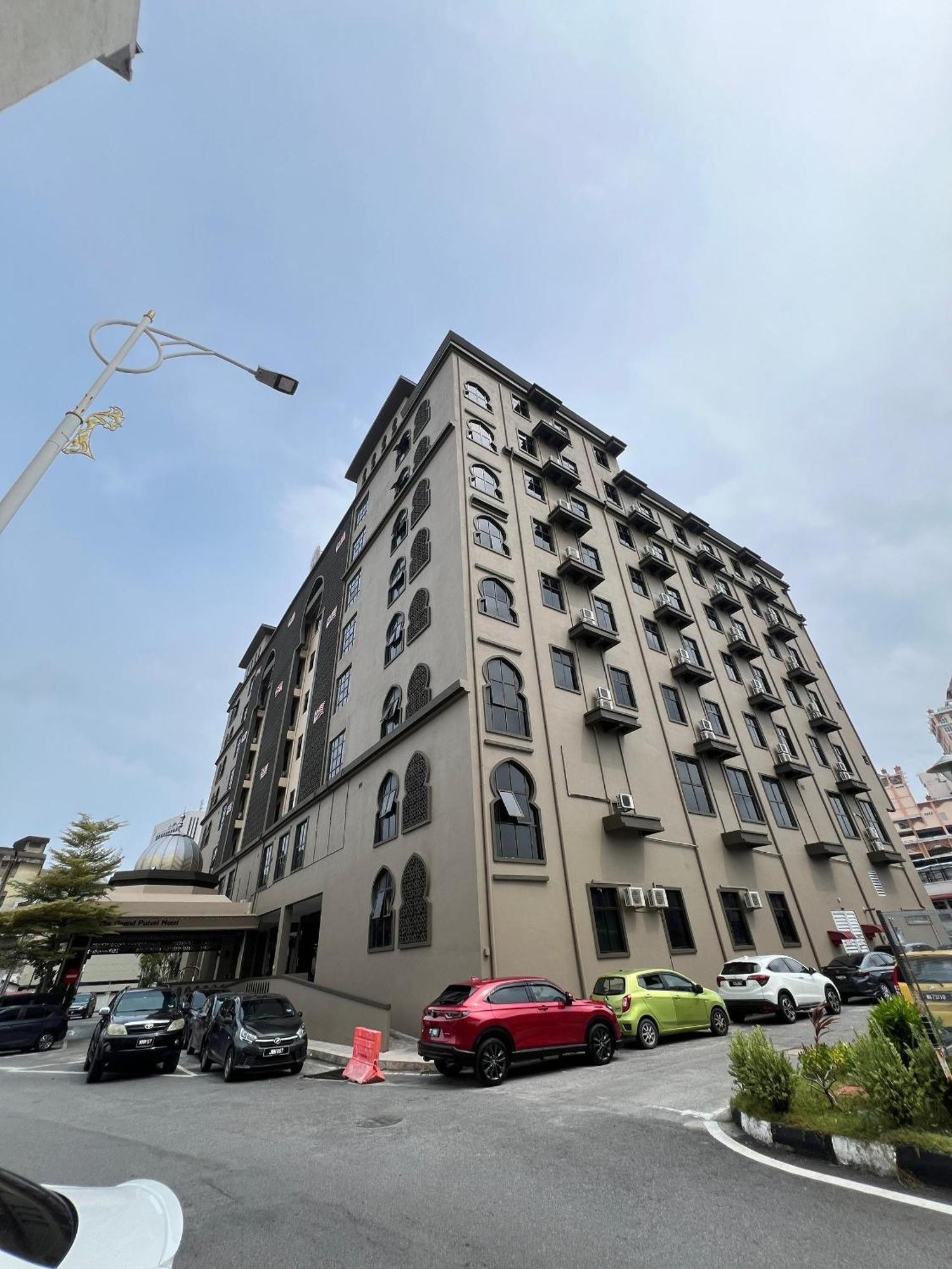The Grand Puteri Hotel Куала Теренгану Екстериор снимка