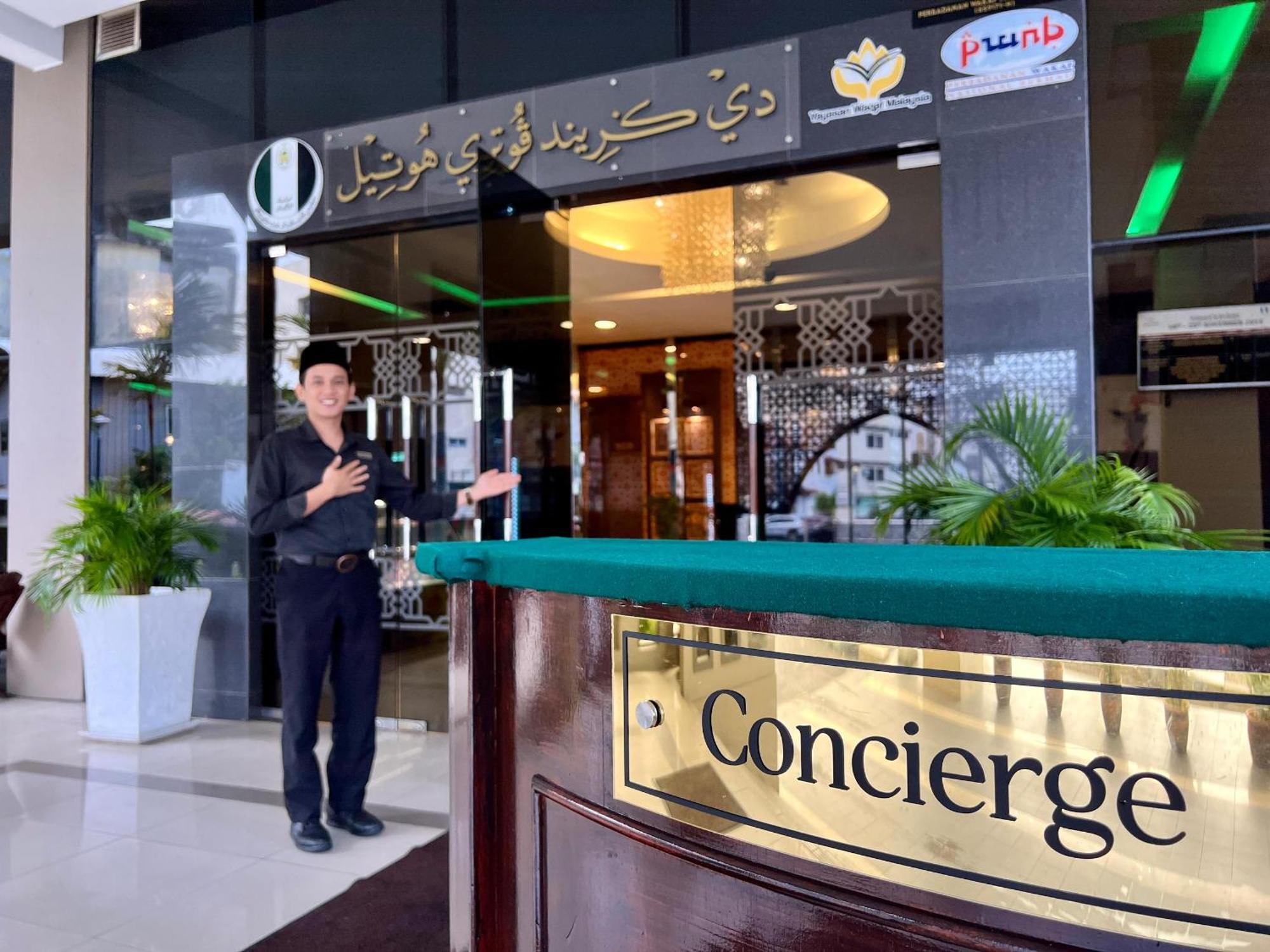 The Grand Puteri Hotel Куала Теренгану Екстериор снимка