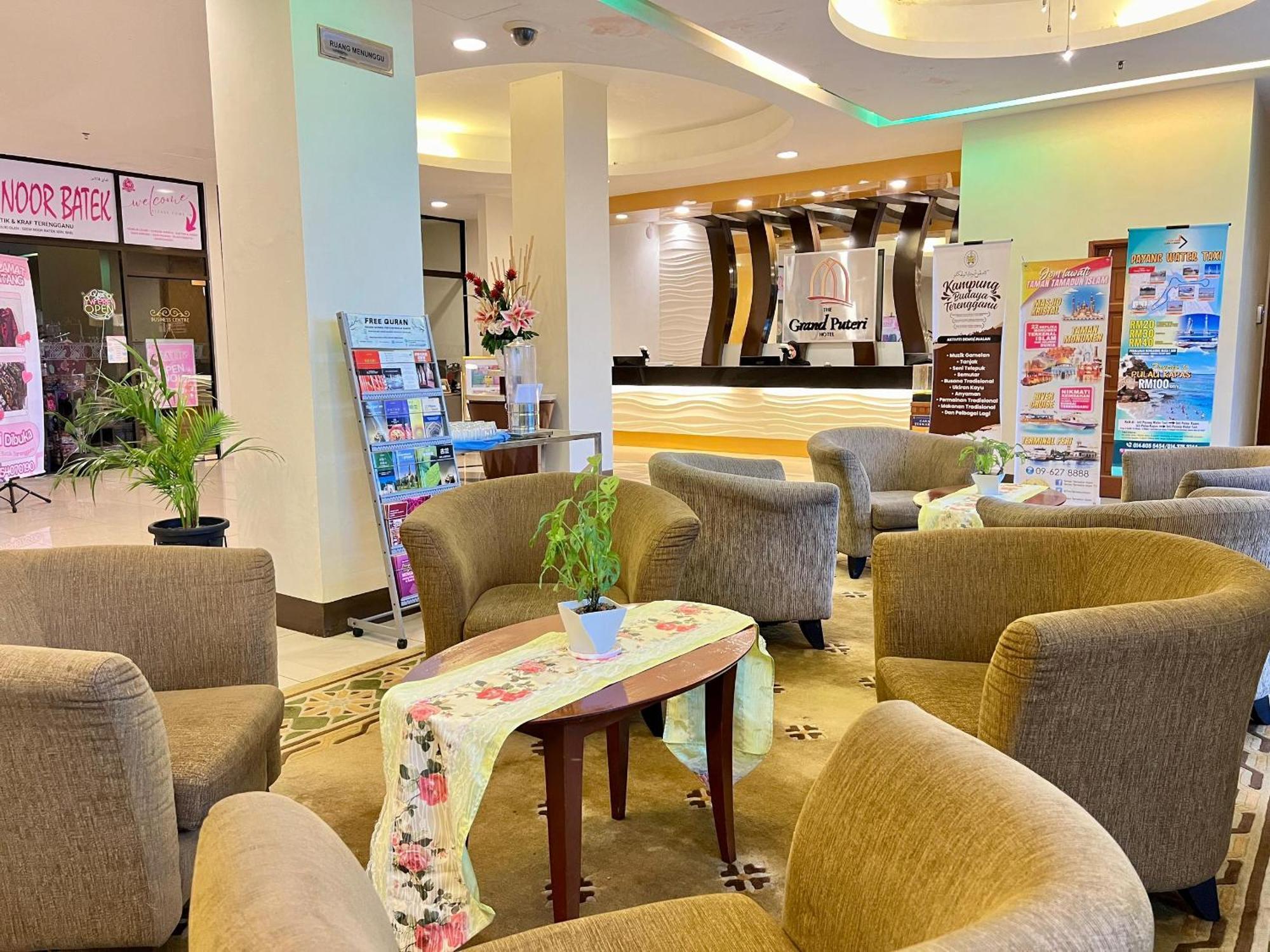 The Grand Puteri Hotel Куала Теренгану Екстериор снимка