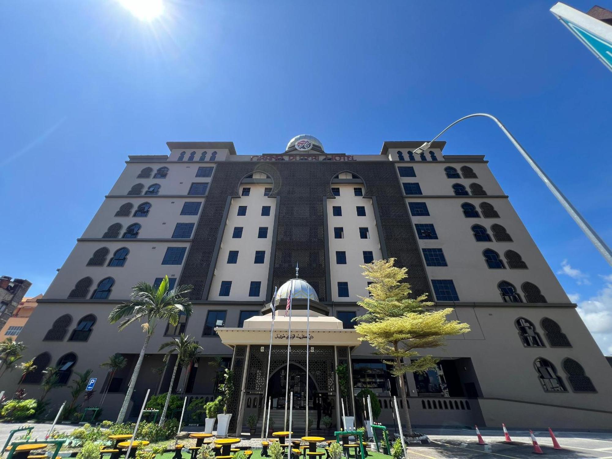 The Grand Puteri Hotel Куала Теренгану Екстериор снимка